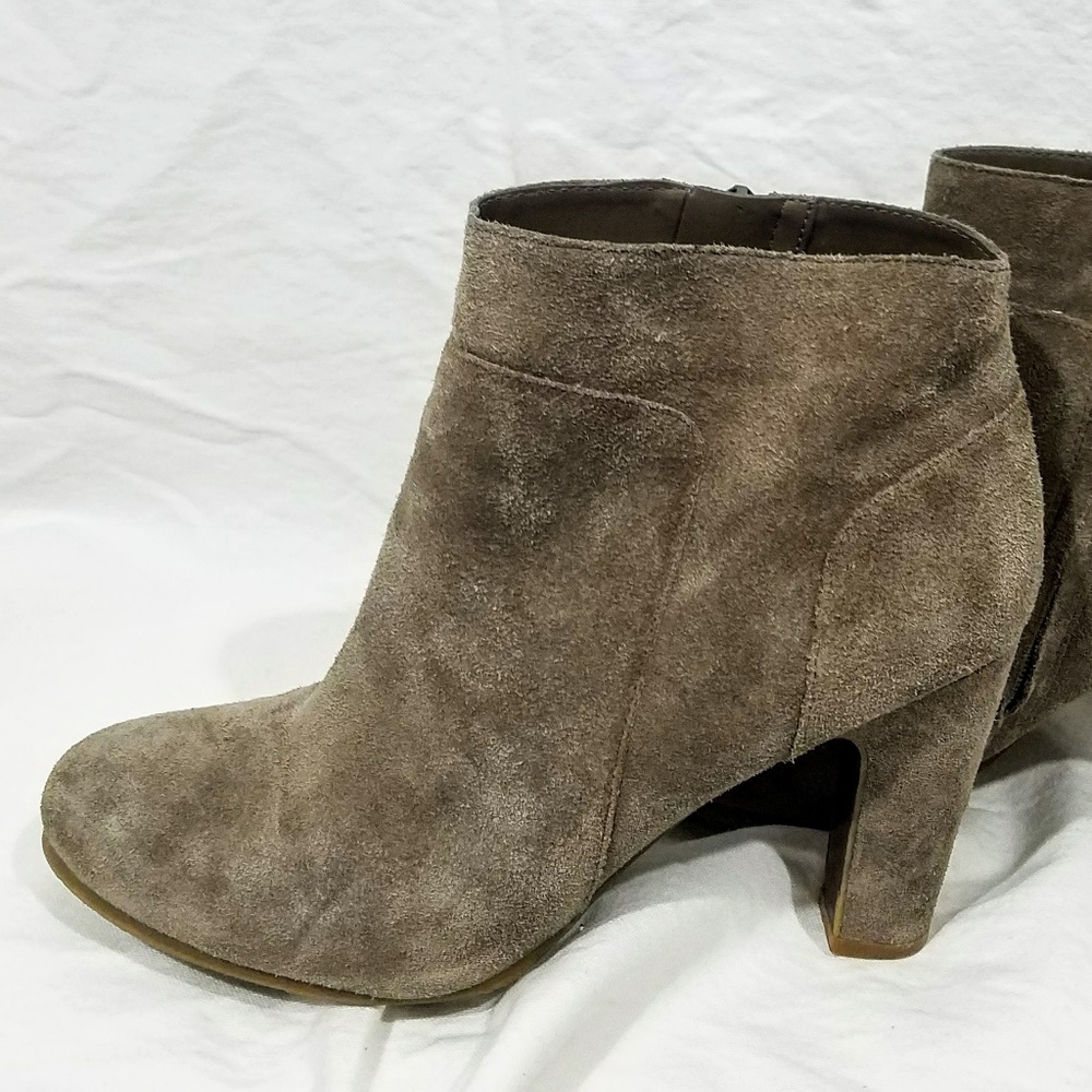 Ann Taylor Loft Grey Suede Ankle Booties, Zip, Sz9
